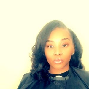 Meet your Posher, Jasmine